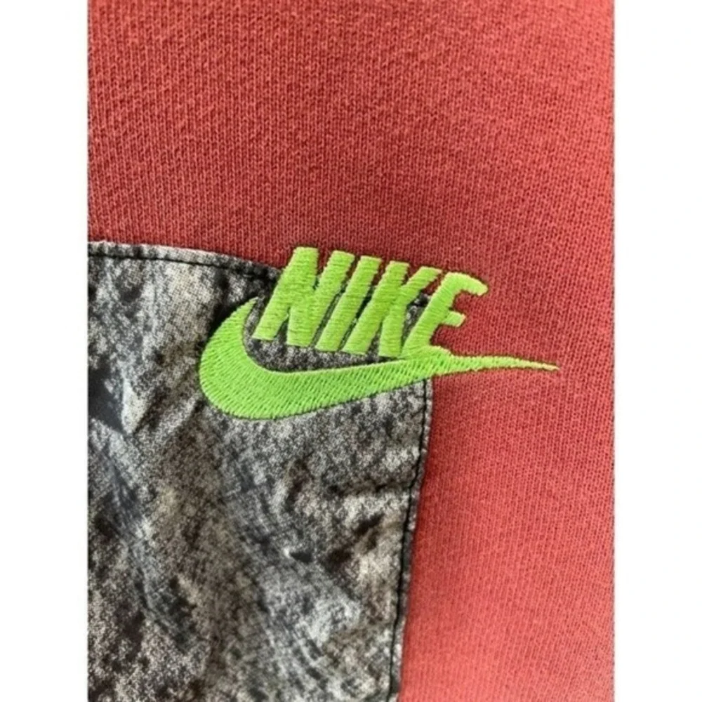 Nike Zero Gravity Crewneck Sweatshirt Red‎ Graphic Print Spellout Size L VTG